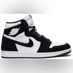 Jordan 1 Retro High Women's Sneakers in Black and White